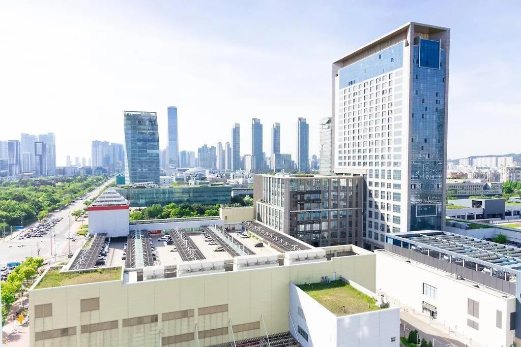 W13 Newly Built High Floor 13F 2 Bedroom 2Min To Hyundai Outlet Triple St 2Free Parking Incheon Apartemen