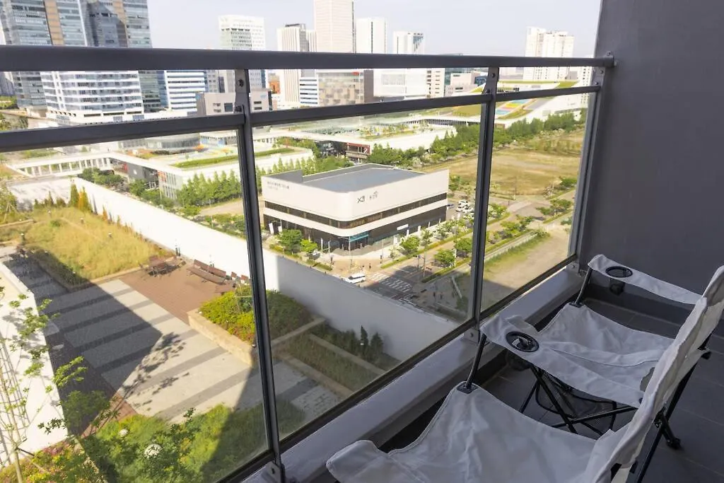 W13 Newly Built High Floor 13F 2 Bedroom 2Min To Hyundai Outlet Triple St 2Free Parking Incheon Apartemen