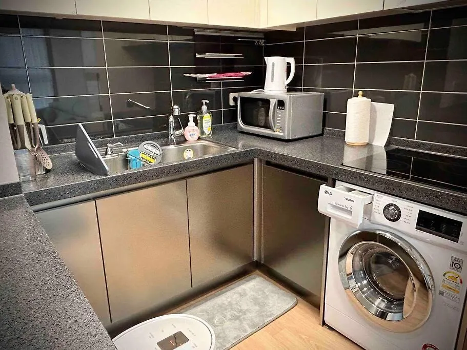 W13 Newly Built High Floor 13F 2 Bedroom 2Min To Hyundai Outlet Triple St 2Free Parking Incheon Apartemen